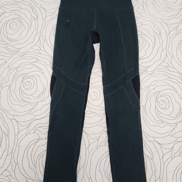 [XS] Deep Green w/ Black Meshed Cut Out Nanette Lepore Leggings - Picture 4 of 14